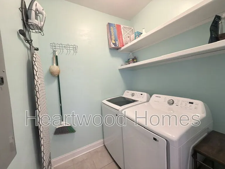 432 Jackson Ave — Photo 33
