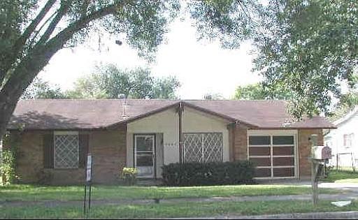 1st image of 5886 CASTLE RUN DR