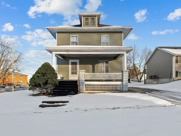 201 Court St, Williamsburg, IA 52361