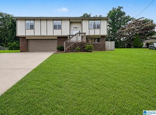 2116 Sun Cir, Fultondale, AL 35068