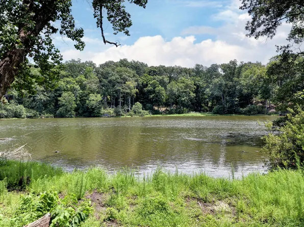 169 W Queens Dr, Williamsburg, VA 23185