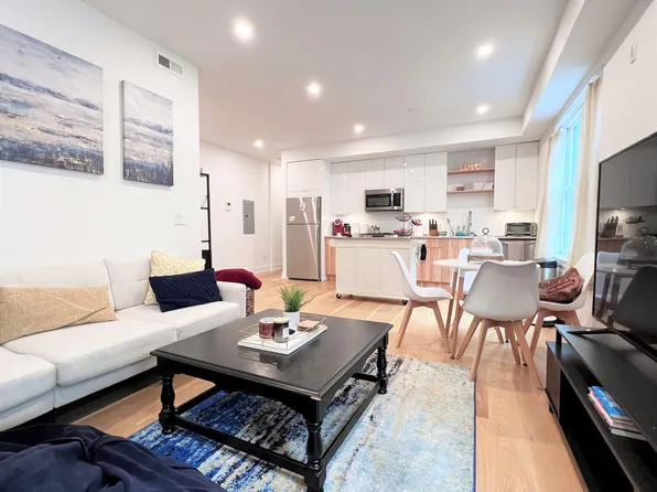 719 N 5th St APT 4, Philadelphia, PA 19123