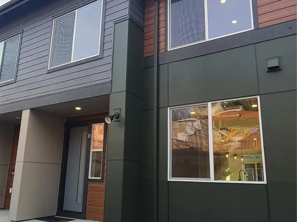 13208 NE 127th Court #D, Kirkland, WA 98034