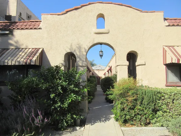 1135 Lodi Pl #2/5, Los Angeles, CA 90038