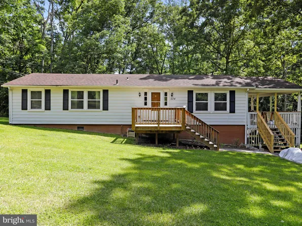 224 Yarnell Ct, Front Royal, VA 22630