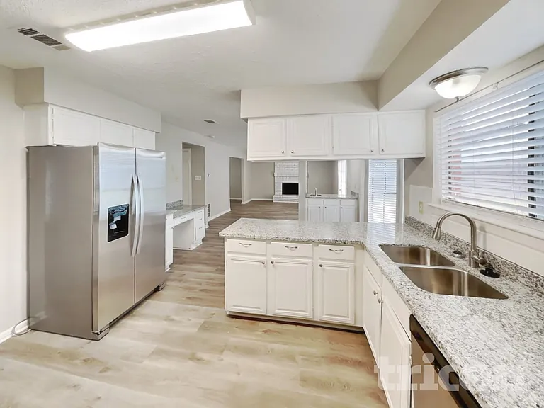 8111 Silver Fir Dr — Photo 7