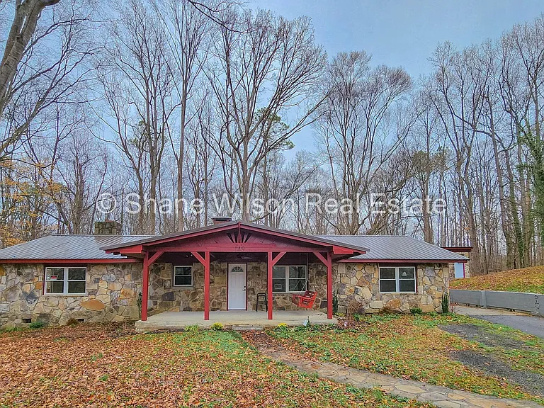 149 Seal Way — Photo 1