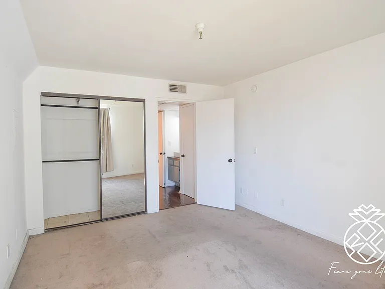 5143 Bakman Ave #206 — Photo 27