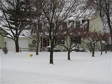 1st image of 733 Twin Oaks Blvd