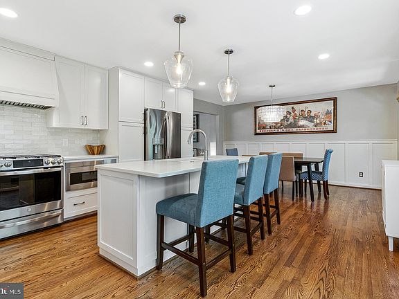 2nd image of 8406 Brewster Dr