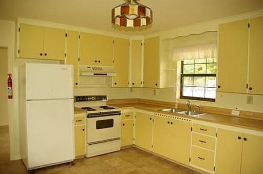 5th image of 2304 Avenue C SW