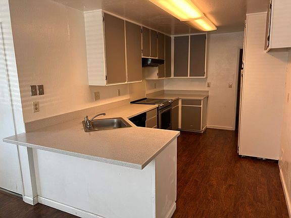 2nd image of 7194 Arbeau Dr