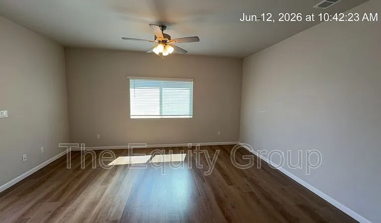 510 S Summit St #101 — Photo 3