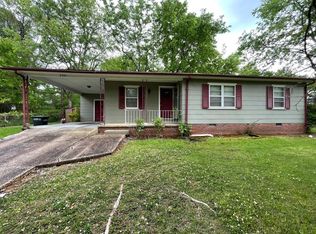 208 Park Ave, Starkville, MS 39759