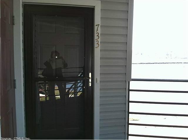 2nd image of 733 Popes Island Rd
