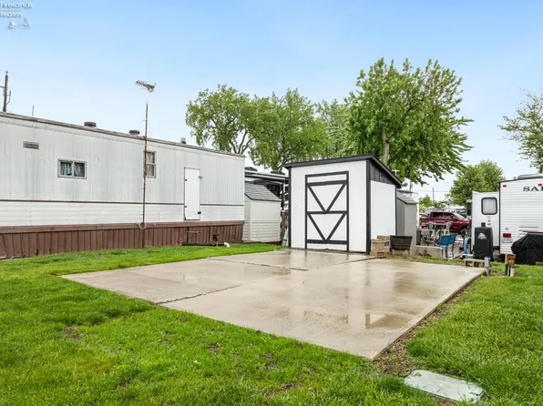 1220 W Richey Rd, Port Clinton, OH 43452