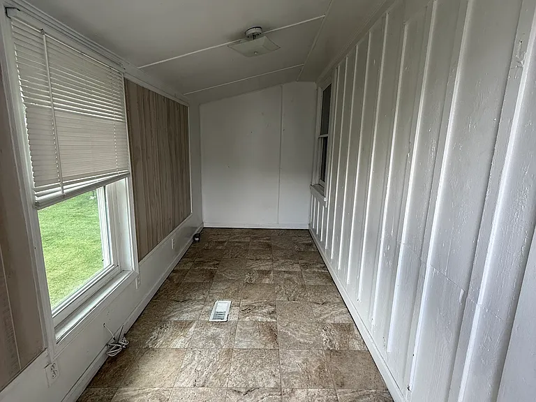 1021 Fairfax St #B — Photo 2