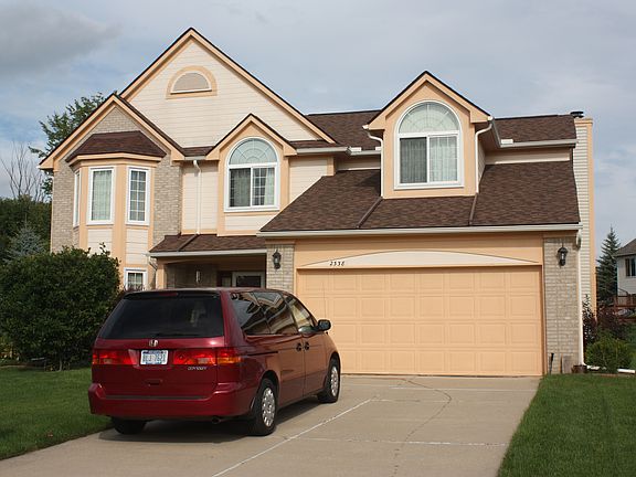 2nd image of 2338 Dahlia Ct
