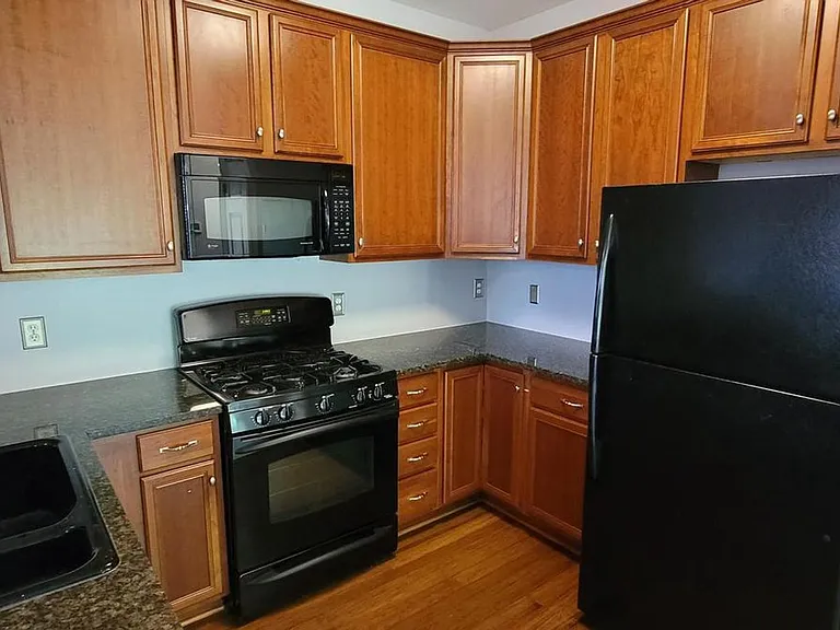 43840 Hickory Corner Ter #114 — Photo 7