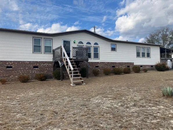 227 Pegues Ln, Pageland, SC 29728