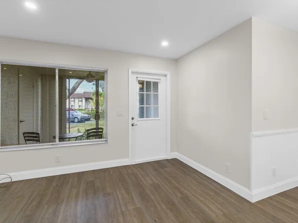 134 Lake Pine Circle #D-1, Greenacres, FL 33463