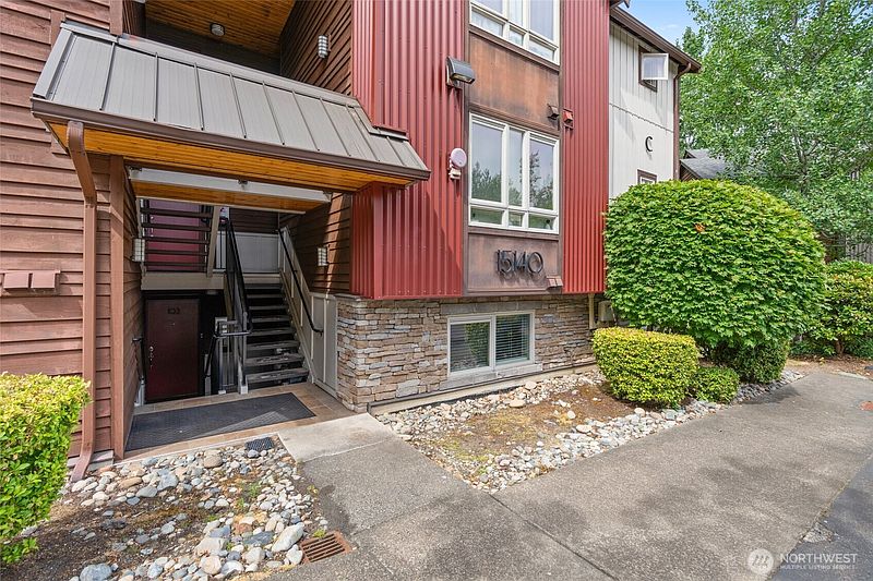 3rd image of 15140 NE 82nd Street #104