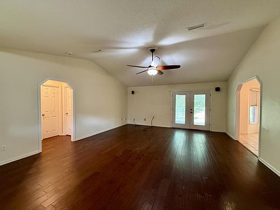 4th image of 206 Myrick Dr