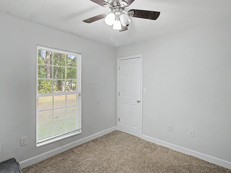 10179 Highway 196 W — Photo 16