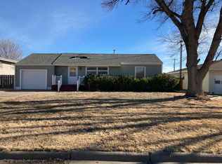 1601 N Elm St, Russell, KS 67665