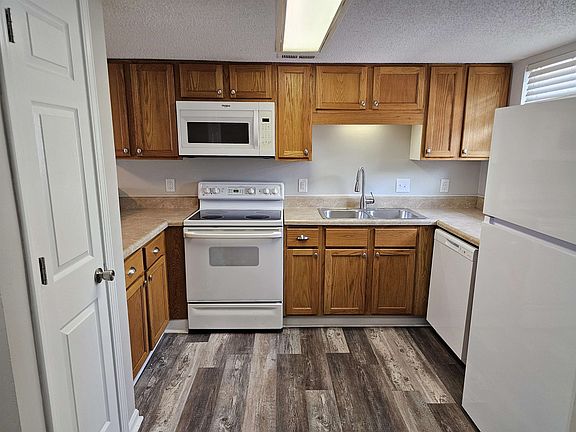 4th image of 6703 Jefferson Pl. #G-2