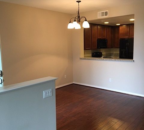 3rd image of 28590 Herrera St
