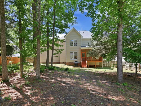 613 Middle Bridge Rd, Wake Forest, NC 27587