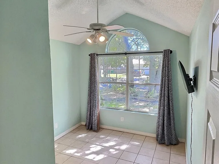 1705 Seagull Ave — Photo 11