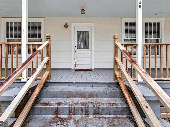 4th image of 1401 Wayne St