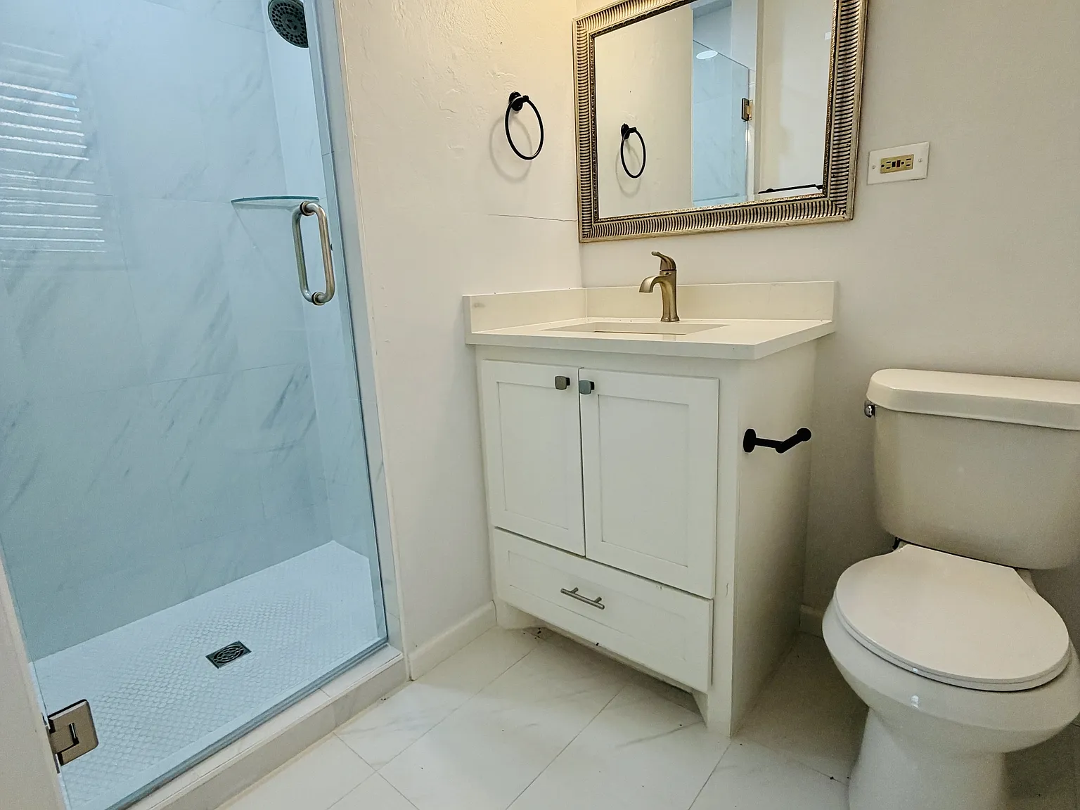 2705 Carlton Way - 1 — Photo 3