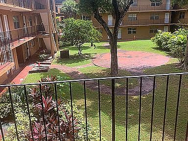 2nd image of 1330 W 54th St APT 212C