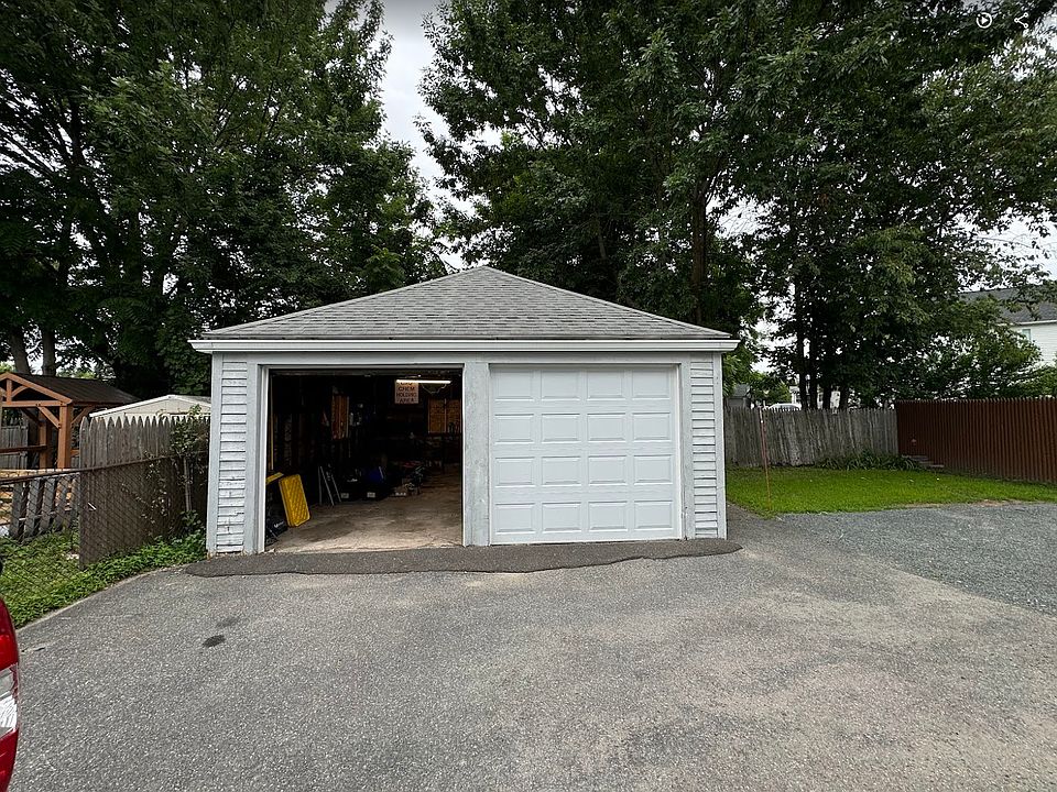 2nd image of 123 Wheatland Ave