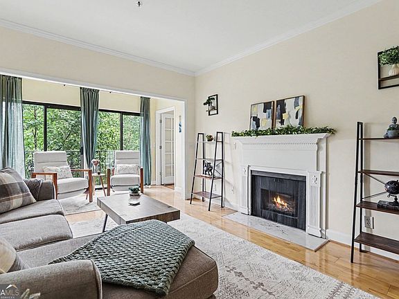 5th image of 2921 Lenox Rd NE APT 306