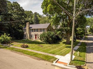 1500 W Hurd St, Freeport, IL 61032