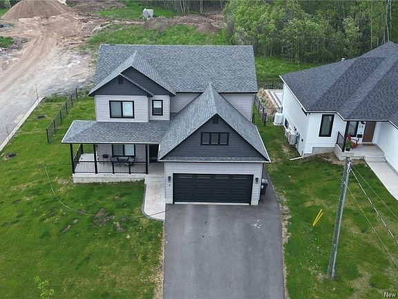 4th image of 7 Aurora St