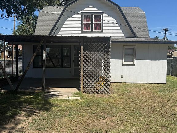 3rd image of 407 W 10th St