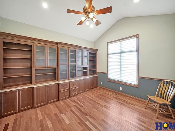 5th image of 1800 N 129th St
