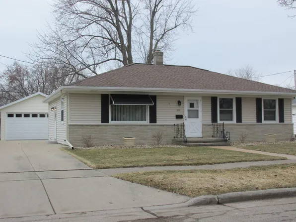 1011 E Lindbergh St, Appleton, WI 54911