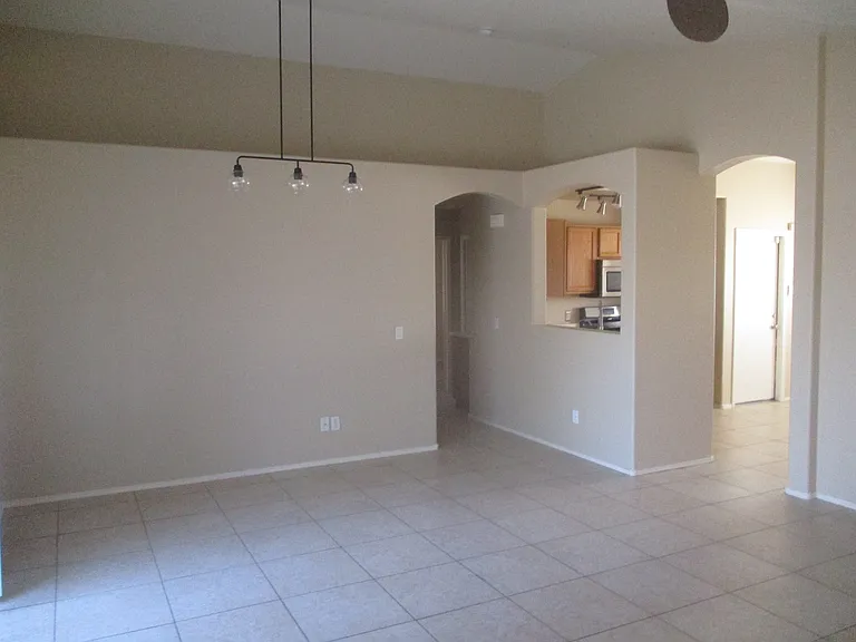 16114 W Jackson St — Photo 6