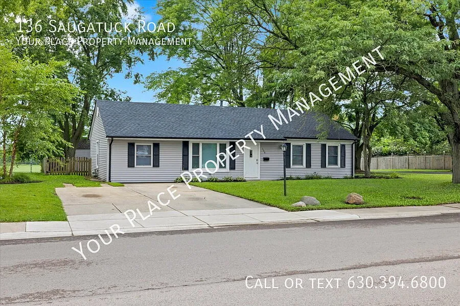 Completely Renovated! Bright and Modern 3 Bed, 1 Bath home with fully fenced backyard! Oswego 308... — Photo 2