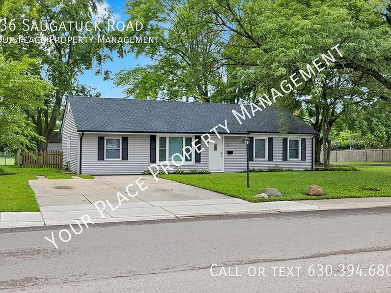 136 Saugatuck Rd — Photo 2