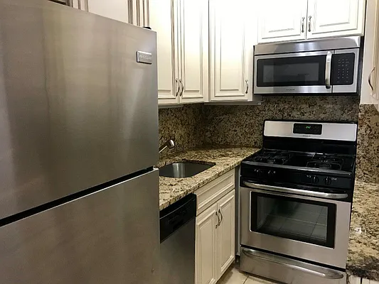 Rented by Living New York | media 13