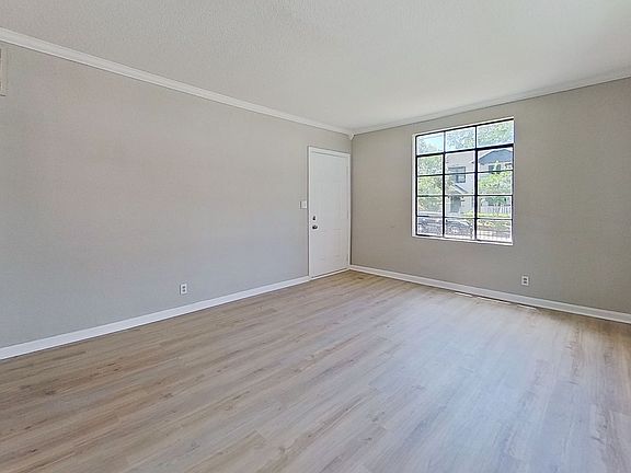 3rd image of 2851 College St APT 1