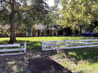17503 Algoa Rd, Alvin, TX 77511