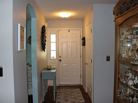 5th image of 623 Greenwich Dr
